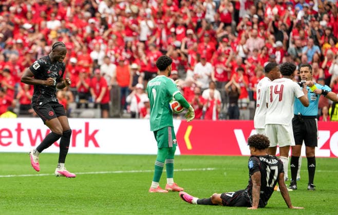 Canada v Qatar - FIFA World Cup, WM, Weltmeisterschaft, Fussball 2026 - Group B VANCOUVER, CANADA - JUNE 18: Canada s Tajon Buchanan (17) and Ismael Kone (8) celebrate during the 2026 FIFA World Cup Group B match between Canada and Qatar at BC Place Stadium in Vancouver, Canada, on June 18, 2026. Ercin Erturk Anadolu Vancouver Canada. Editorial use only. Please get in touch for any other usage.  Copyright: x2026xAnadoluxErcinxErturkx