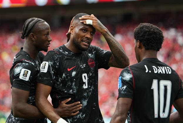 Canada v Qatar - FIFA World Cup, WM, Weltmeisterschaft, Fussball 2026 - Group B VANCOUVER, CANADA - JUNE 18: Canada s Cyle Larin (9), Jonathan David (10) and Ismael Kone (L) celebrate after scoring during the 2026 FIFA World Cup Group B match between Canada and Qatar at BC Place Stadium in Vancouver, Canada, on June 18, 2026. Ercin Erturk Anadolu Vancouver Canada. Editorial use only. Please get in touch for any other usage.  Copyright: x2026xAnadoluxErcinxErturkx