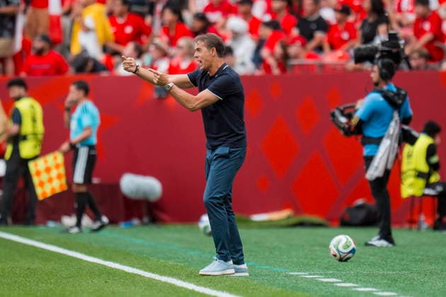 FIFA World Cup, WM, Weltmeisterschaft, Fussball 2026 - Group B - Canada vs Qatar Qatar manager Julen Lopetegui reacts in the first half of the FIFA World Cup 2026 group stage match between Canada and Qatar in Vancouver, Canada, 18 June 2026. VANCOUVER Canada  Copyright: xBOBxFRIDx