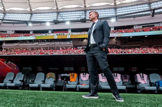 FIFA World Cup, WM, Weltmeisterschaft, Fussball 2026 - Group B - Canada vs Qatar Canada manager Jesse Marsch looks on prior to the start of the first half of the FIFA World Cup 2026 group stage match between Canada and Qatar in Vancouver, Canada, 18 June 2026. VANCOUVER Canada  Copyright: xBOBxFRIDx