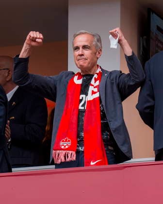 FIFA World Cup, WM, Weltmeisterschaft, Fussball 2026 - Group B - Canada vs Qatar Prime Minister of Canada Mark Carney cheers for Canada prior to the first half of the FIFA World Cup 2026 group stage match between Canada and Qatar in Vancouver, Canada, 18 June 2026. VANCOUVER Canada  Copyright: xBOBxFRIDx