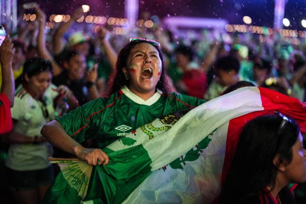 Fans celebrate Mexico s victory at FIFA Fan Festival in Houston HOUSTON, UNITED STATES - JUNE 18: Soccer fans celebrate after watching Mexico defeat South Korea in the 2026 FIFA World Cup, WM, Weltmeisterschaft, Fussball Group A match on a giant screen at the FIFA Fan Festival in Houston, Texas, United States, on June 18, 2026. Hakan Akgun Anadolu Texas United States. Editorial use only. Please get in touch for any other usage.  Copyright: x2026xAnadoluxHakanxAkgunx