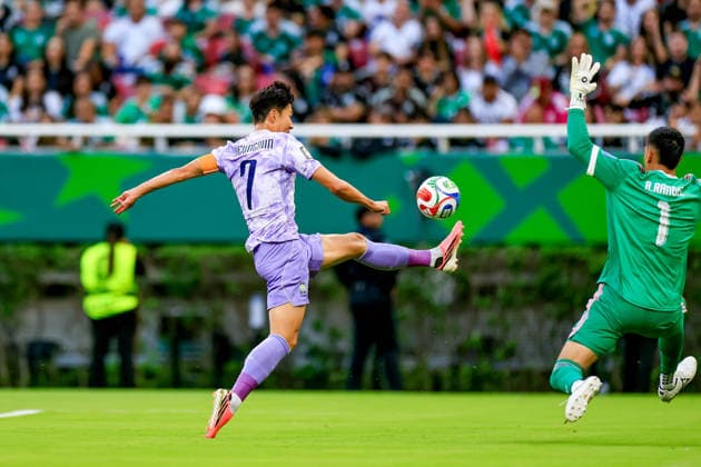 FIFA World Cup, WM, Weltmeisterschaft, Fussball 2026 MEXICO VS SOUTH KOREA FIFA WORLD CUP 2026 MEXICO VS SOUTH KOREA MEXICO VS SOUTH KOREA 18062026 GUADALAJARA, JALISCO. Action photo of SON Heungmin (7) of South Korea and Raul Rangel (R) of Mexico, during Round 1 Group A game of the FIFA World Cup 2026, held at the Estadio Guadalajara at Guadalajara, Jalisco. . Foto de accion de SON Heungmin (7) de Corea del Sur y Raul Rangel (D) de Mexico durante juego de Ronda 1 del Grupo A de la Copa del Mundo 2026 de la FIFA, celebrado en el Estadio Guadalajara en Guadalajara, Jalisco. PHOTO BY IMAGENSHOP AGENCIA FOTOGRAFICA GUADALAJARA JALISCO MEXICO