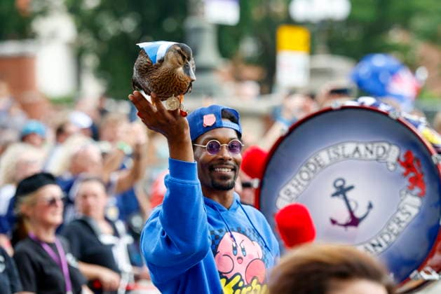The Scotland fans Tartan Army march to support their team during the 2026 FIFA World Cup, WM, Weltmeisterschaft, Fussball epaselect Justin Taymes holds Dawn the Duck during the Tartan Army Downtown March in Providence, Rhode Island, USA, 18 June 2026. Scotland takes on Morocco in a Group C match 19 June at Boston Stadium. PROVIDENCE RHODE ISLAND USA  Copyright: xGREGxM.xCOOPERx
