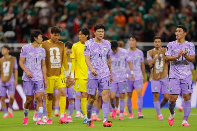 FIFA World Cup, WM, Weltmeisterschaft, Fussball 2026 - Group A - Mexico vs South Korea South Korean players react at the end of a Group A match in the FIFA World Cup 2026 Mexico against South Korea at Akron Stadium in Guadalajara, Mexico, 18 June 2026. GUADALAJARA Mexico  Copyright: xFranciscoxGuascox