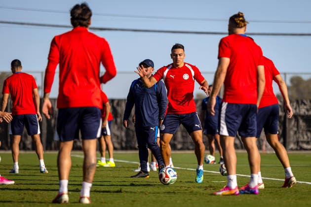 Paraguayan soccer players are participating in a training session at the Spartan Soccer Complex in San Jose, California, United States, 18 June 2026. Paraguay national team, Nationalteam Training in the United States !ACHTUNG: NUR REDAKTIONELLE NUTZUNG!  Copyright: xMIGUELxGUTIÉRREZx GR5180 20260619-55020641831_1