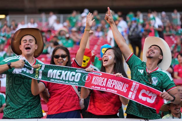 (260619) -- GUADALAJARA, June 19, 2026 -- Fans cheer before a group A match between Mexico and South Korea at the 2026 FIFA World Cup, WM, Weltmeisterschaft, Fussball at Guadalajara Stadium in Guadalajara, Mexico, June 18, 2026. (Photo by Xinhua) (SP)MEXICO-GUADALAJARA-FOOTBALL-FIFA WORLD CUP-GROUP A-MEX VS KOR MartinxZabala 