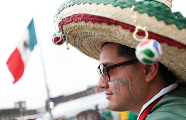 (260619) -- MEXICO CITY, June 19, 2026 -- A fan of Mexico is seen while waiting to watch the live broadcast of a group A match between Mexico and South Korea at the 2026 FIFA World Cup, WM, Weltmeisterschaft, Fussball at a square in Mexico City, Mexico, June 18, 2026. (Photo by Xinhua) (SP)MEXICO-MEXICO CITY-FOOTBALL-FIFA WORLD CUP-FANS FranciscoxCanedo 