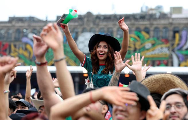 (260619) -- MEXICO CITY, June 19, 2026 -- A fan of Mexico cheers while waiting to watch the live broadcast of a group A match between Mexico and South Korea at the 2026 FIFA World Cup, WM, Weltmeisterschaft, Fussball at a square in Mexico City, Mexico, June 18, 2026. (Photo by Xinhua) (SP)MEXICO-MEXICO CITY-FOOTBALL-FIFA WORLD CUP-FANS FranciscoxCanedo 