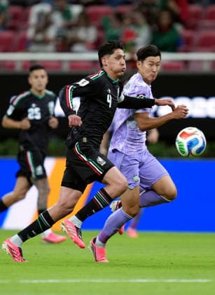 (260619) -- GUADALAJARA, June 19, 2026 -- Edson Alvarez (front) of Mexico competes with Son Heung-min (R) of South Korea during a group A match between Mexico and South Korea at the 2026 FIFA World Cup, WM, Weltmeisterschaft, Fussball at Guadalajara Stadium in Guadalajara, Mexico, June 18, 2026. (Photo by Xinhua) (SP)MEXICO-GUADALAJARA-FOOTBALL-FIFA WORLD CUP-GROUP A-MEX VS KOR MartinxZabala 