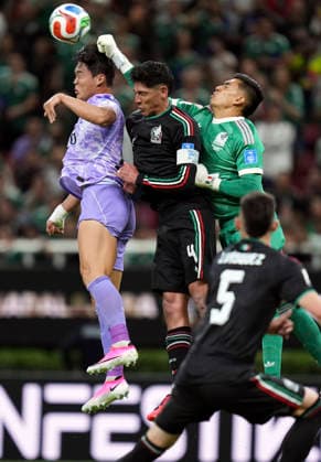 (260619) -- GUADALAJARA, June 19, 2026 -- Goal keeper Raul Rangel (R) and Edson Alvarez (C) of Mexico make a save against Oh Hyeon-gyu of South Korea during a group A match between Mexico and South Korea at the 2026 FIFA World Cup, WM, Weltmeisterschaft, Fussball at Guadalajara Stadium in Guadalajara, Mexico, June 18, 2026. (Photo by Xinhua) (SP)MEXICO-GUADALAJARA-FOOTBALL-FIFA WORLD CUP-GROUP A-MEX VS KOR MartinxZabala 
