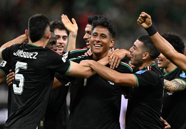 (260619) -- GUADALAJARA, June 19, 2026 -- Players of Mexico celebrate their first goal by Luis Romo (C) during a group A match between Mexico and South Korea at the 2026 FIFA World Cup, WM, Weltmeisterschaft, Fussball at Guadalajara Stadium in Guadalajara, Mexico, June 18, 2026. ) (SP)MEXICO-GUADALAJARA-FOOTBALL-FIFA WORLD CUP-GROUP A-MEX VS KOR LixMuzi 