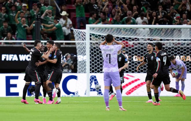 (260619) -- GUADALAJARA, June 19, 2026 -- Son Heung-min of South Korea (front) reacts as players of Mexico celebrate their first goal by Luis Romo (3rd L) during a group A match between Mexico and South Korea at the 2026 FIFA World Cup, WM, Weltmeisterschaft, Fussball at Guadalajara Stadium in Guadalajara, Mexico, June 18, 2026. (Photo by Xinhua) (SP)MEXICO-GUADALAJARA-FOOTBALL-FIFA WORLD CUP-GROUP A-MEX VS KOR MartinxZabala 