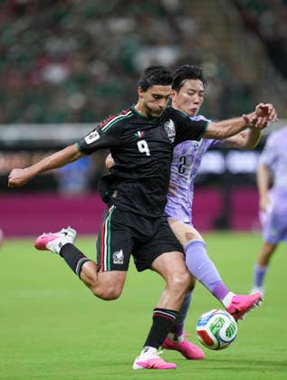 (260619) -- GUADALAJARA, June 19, 2026 -- Raul Jimenez (L) of Mexico competes with Lee Han-beom of South Korea during a group A match between Mexico and South Korea at the 2026 FIFA World Cup, WM, Weltmeisterschaft, Fussball at Guadalajara Stadium in Guadalajara, Mexico, June 18, 2026. (Photo by Xinhua) (SP)MEXICO-GUADALAJARA-FOOTBALL-FIFA WORLD CUP-GROUP A-MEX VS KOR MartinxZabala 