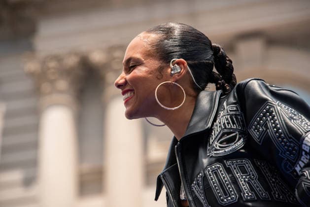 A Ticker Tape Parade And Keys To The City For The 2026 NBA, Basketball Herren, USA Champion New York Knicks In New York City Singer Alicia Keys attends the New York Knicks 2026 NBA Championship celebration at City Hall Plaza in New York City, on June 18, 2026. New York City NY United States  Copyright: xNeilxConstantinex originalFilename:costantine-atickert260618_np3a7.jpg