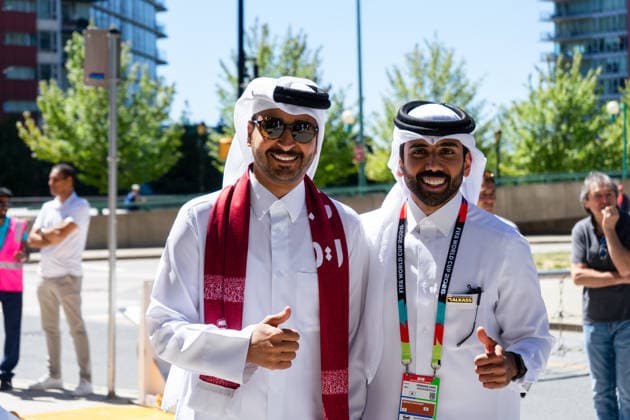 VANCOUVER, CANADA - JUNE 18: Fan supporters of Qatar pose for photos during the March to the Match Rally before the FIFA World Cup, WM, Weltmeisterschaft, Fussball 2026 group stage match between Canada and Qatar at the Match Day Spectator Route between Main Street-Science World Station and BC Place Vancouver Stadium on June 18, 2026 in Vancouver, British Columbia, Canada.  Copyright: xAmyxElle SPPx Sportspressphoto_SPR170364