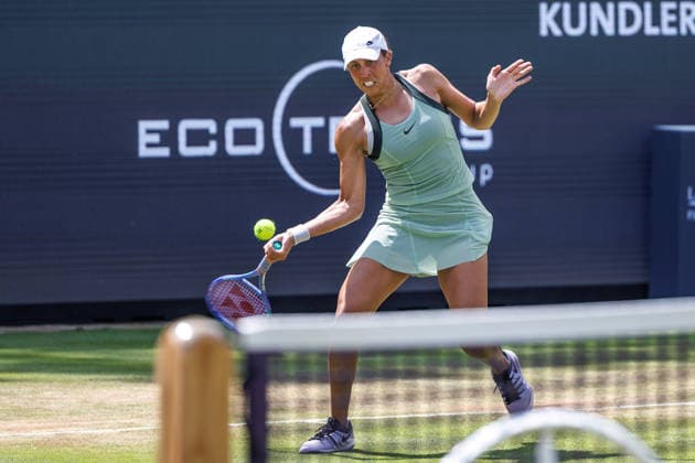 Berlin, 15.06.26, Tennis: VANDA Pharmaceuticals BERLIN TENNIS OPEN 2026 im Steffi-Graf-Stadion. Damen, Einzel. J. Pegula (USA) vs M. Keys (USA). Madison Keys retourniert einen Ball. VANDA Pharmaceuticals BERLIN TENNIS OPEN 2026