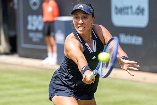 Berlin, 15.06.26, Tennis: VANDA Pharmaceuticals BERLIN TENNIS OPEN 2026 im Steffi-Graf-Stadion. Damen, Einzel. J. Pegula (USA) vs M. Keys (USA). Jessica Pegula retourniert einen Ball. VANDA Pharmaceuticals BERLIN TENNIS OPEN 2026