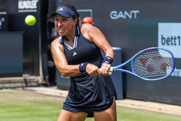 Berlin, 15.06.26, Tennis: VANDA Pharmaceuticals BERLIN TENNIS OPEN 2026 im Steffi-Graf-Stadion. Damen, Einzel. J. Pegula (USA) vs M. Keys (USA). Jessica Pegula retourniert einen Ball. VANDA Pharmaceuticals BERLIN TENNIS OPEN 2026