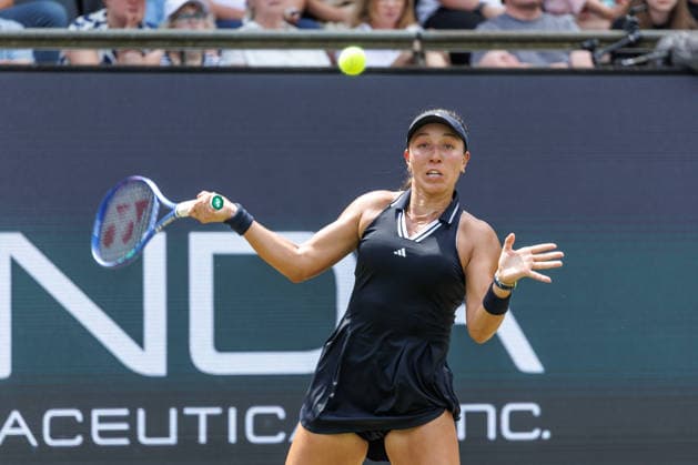 Berlin, 15.06.26, Tennis: VANDA Pharmaceuticals BERLIN TENNIS OPEN 2026 im Steffi-Graf-Stadion. Damen, Einzel. J. Pegula (USA) vs M. Keys (USA). Jessica Pegula retourniert einen Ball. VANDA Pharmaceuticals BERLIN TENNIS OPEN 2026