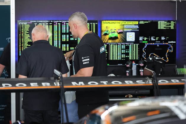 Pitlane, Detail, Look into the box and the timetable, Ben Dörr (D Dörr Motorsport, 25), McLaren 720S GT3 Evo DTM (German Touring Car Championship) - Round 3 - Free Practice, DEKRA Lausitzring on 19.06.2026. Brandenburg Deutschland Copyright: xO.Franke,xSportblen.dex