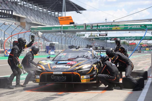 Pitlane, Detail, Timo Glock (D Dörr Motorsport, 16), McLaren 720S GT3 Evo, Tyre change, DTM (German Touring Car Championship) - Round 3 - Free Practice, DEKRA Lausitzring on 19.06.2026. Brandenburg Deutschland Copyright: xx