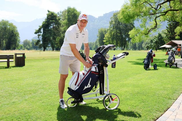 19.06.2026 Unterseen BE Schweiz20. Jubilaeumsausgabe der Swiss-Ski Golf Trophy im Golfclup Interlaken - Unterseehen. Bild Marco Odermatt Skirennfahrer SUI