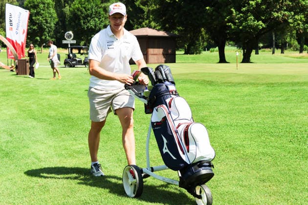 19.06.2026 Unterseen BE Schweiz20. Jubilaeumsausgabe der Swiss-Ski Golf Trophy im Golfclup Interlaken - Unterseehen. Bild Marco Odermatt Skirennfahrer SUI