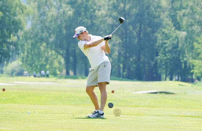 19.06.2026 Unterseen BE Schweiz20. Jubilaeumsausgabe der Swiss-Ski Golf Trophy im Golfclup Interlaken - Unterseehen. Bild Marco Odermatt Skirennfahrer SUI