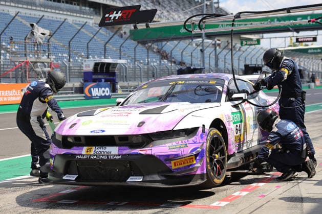 Pitlane, Detail, Finn Wiebelhaus (D HRT Ford Racing, 64), Ford Mustang GT3 Evo is pushed into the box, DTM (German Touring Car Championship) - Round 3 - Free Practice, DEKRA Lausitzring on 19.06.2026. Brandenburg Deutschland Copyright: xx