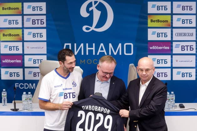 RUSSIA, KHIMKI - JUNE 19, 2026: FC Dynamo Moscow s head coach Sandro Schwarz, General Director Pavel Pivovarov, and Chairman of the Board of Directors Alexander Ivlev (L-R) at a press conference, PK, Pressekonferenz at the Novogorsk-Dynamo training centre in Khimki near Moscow. Mikhail Sinitsyn TASS  94017932