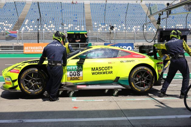 Pitlane, Detail, Nicolas Baert (B Comtoyou Racing, 8), Aston Martin Vantage GT3 in the pit lane, DTM (German Touring Car Championship) - Round 3 - Free Practice, DEKRA Lausitzring on 19.06.2026. Brandenburg Deutschland Copyright: xx