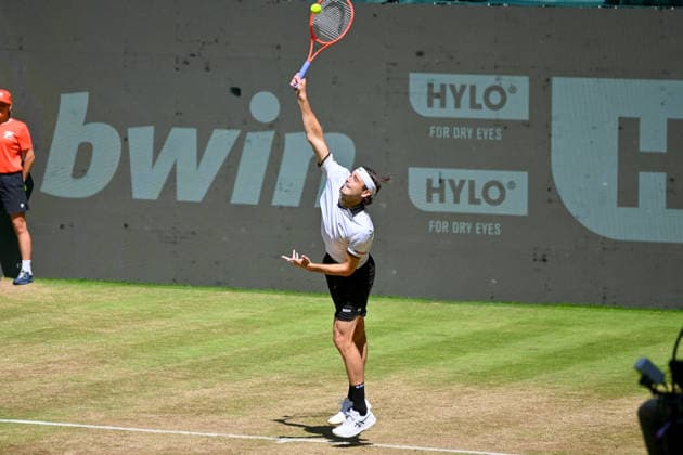 Taylor Fritz (USA) schlaegt auf TERRA WORTMANN Open 2026, Tennis, ATP, Tennis Herren Tennis Herren 500, Turnier, Hauptfeld, Viertelfinale, 19.06.2026, TERRA WORTMANN Open 2026, Tennis, ATP, Tennis Herren 500, Turnier, Hauptfeld, Viertelfinale, 19.06.2026 Halle