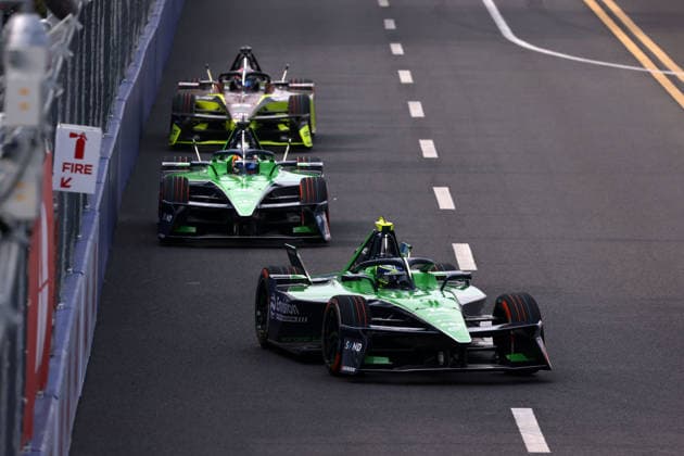 Joel Eriksson (SWE) Envision und Teamkollegen Sebastian Buemi (SUI) Envision, 1. freies Training, Sanya E-Prix, China, 19.06.2026, Hainan Insel, China, FIA Formel E Weltmeisterschaft Saison 12,