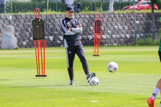 New Coach at Rosenborg Trondheim 20260619 Newly hired RBK coach Freyr Alexandersson watches practice at Rosenborg’s training field on Friday. Photo  Copyright: xJanxLanghaugx xNTBx