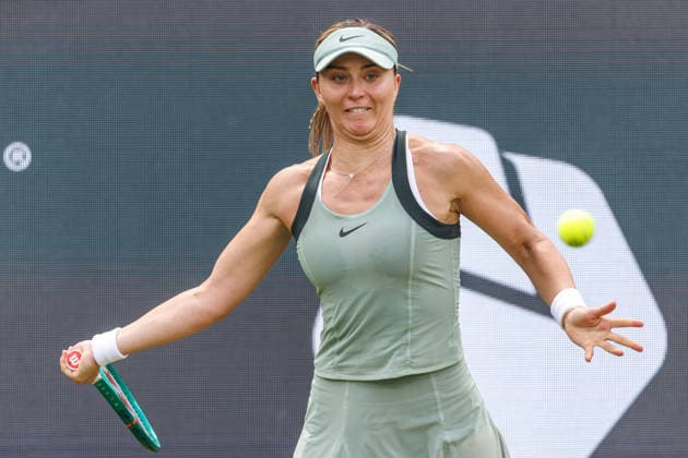 Berlin, 15.06.26, Tennis: VANDA Pharmaceuticals BERLIN TENNIS OPEN 2026 im Steffi-Graf-Stadion. Damen, Einzel. L. Noskova (CZE) vs WC P. Badosa (ESP) Paula Badosa retourniert einen Ball. VANDA Pharmaceuticals BERLIN TENNIS OPEN 2026