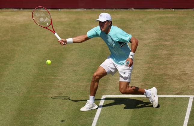 Brandon Nakashima of USA in action HSBC Queen s Club Championships, Day Fourteen, Tennis, Queen s Club, West Kensington, London, UK - 19 Jun 2026London Queen s Club United Kingdom  Copyright: xEllaxLing Shutterstockx 16929306x