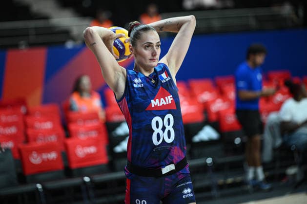 Ahead of France v China - 2026 FIVB Volleyball Nations League ANKARA, TURKIYE - JUNE 19: Amelie Rotar (88) of France warms up ahead of the 2026 FIVB Volleyball Nations League Week 2 match between France and China at Ankara Sports Hall, on June 19, 2026, in Ankara, Turkiye. Akin Celiktas Anadolu Ankara Turkey. Editorial use only. Please get in touch for any other usage.  Copyright: x2026xAnadoluxAkinxCeliktasx