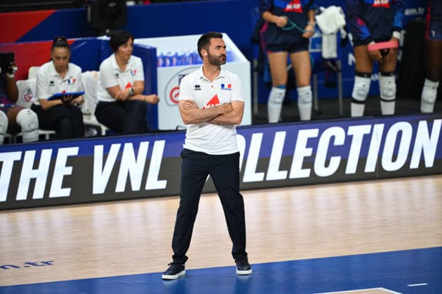 France v China - 2026 FIVB Volleyball Nations League ANKARA, TURKIYE - JUNE 19: Head coach Cesar Hernandez Gonzalez of France is seen during the 2026 FIVB Volleyball Nations League week 2 match between France and China at Ankara Sports Hall in Ankara, Turkiye on June 19, 2026. Akin Celiktas Anadolu Ankara Turkey. Editorial use only. Please get in touch for any other usage.  Copyright: x2026xAnadoluxAkinxCeliktasx