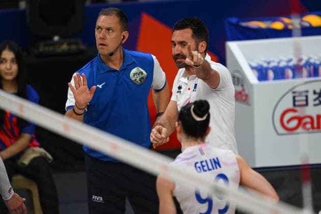 France v China - 2026 FIVB Volleyball Nations League ANKARA, TURKIYE - JUNE 19: Head coach Cesar Hernandez Gonzalez of France objects to a referee s decision during the 2026 FIVB Volleyball Nations League week 2 match between France and China at Ankara Sports Hall in Ankara, Turkiye on June 19, 2026. Akin Celiktas Anadolu Ankara Turkey. Editorial use only. Please get in touch for any other usage.  Copyright: x2026xAnadoluxAkinxCeliktasx