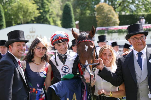 19.06.2026, Ascot, Windsor, GBR - Libertango with Billy Loughnane and connection after winning the Albany Stakes. Ascot racecourse. (Pferd, Jockey, Libertango, Loughnane, Sieg) 260619D513ROYAL_ASCOT.JPG *** June 19, 2026, Ascot, Windsor, GBR Libertango with Billy Loughnane and his team after winning the Albany Stakes at Ascot Racecourse Horse, Jockey, Libertango, Loughnane, Victory 260619D513ROYAL ASCOT JPG,detected_source_language