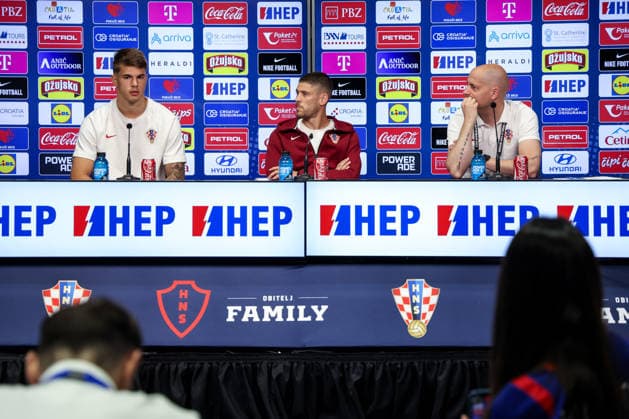 Croatia Training And press conference, PK, Pressekonferenz - FIFA World Cup, WM, Weltmeisterschaft, Fussball 2026 Luka Vuskovic and Andrej Kramaric of Croatia and Head of communications at Croatian Football Federation Tomislav Pacak attend the Croatia National Football Team press conference at training centre at Episcopal High School on June 19, 2026 in Alexandria, Virginia.  IgorxKralj PIXSELL