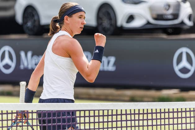 Berlin, 15.06.26, Tennis: VANDA Pharmaceuticals BERLIN TENNIS OPEN 2026 im Steffi-Graf-Stadion. Damen, Einzel. A. Sabalenka - N. Bartunkova (CZE). Nikola Bartunkova retourniert einen Ball. VANDA Pharmaceuticals BERLIN TENNIS OPEN 2026