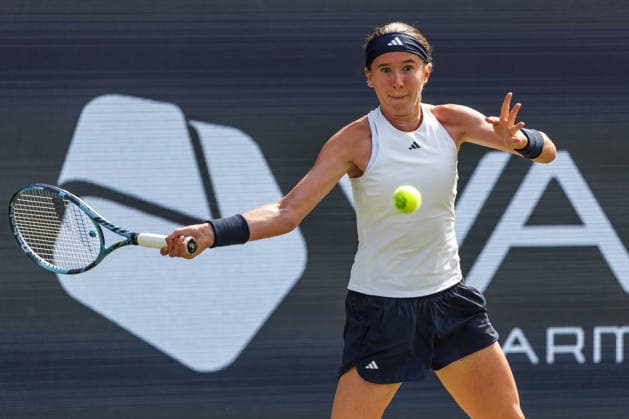 Berlin, 15.06.26, Tennis: VANDA Pharmaceuticals BERLIN TENNIS OPEN 2026 im Steffi-Graf-Stadion. Damen, Einzel. A. Sabalenka - N. Bartunkova (CZE). Nikola Bartunkova retourniert einen Ball. VANDA Pharmaceuticals BERLIN TENNIS OPEN 2026