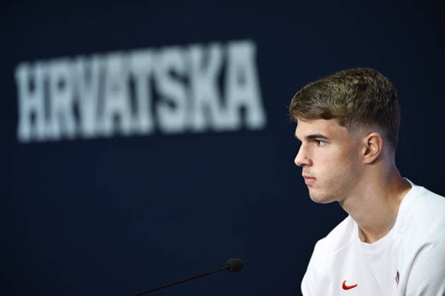 Alexandria, 190626. Croatian players Andrej Kramaric and Luka Vuskovic at the press conference, PK, Pressekonferenz of the Croatian national football team at the training center of the World Cup base camp, located at the Episcopal High School. Photo: Boris Kovacev CROPIX Copyright: xxBorisxKovacevx xCROPIXx croatia_football_conference01-190630
