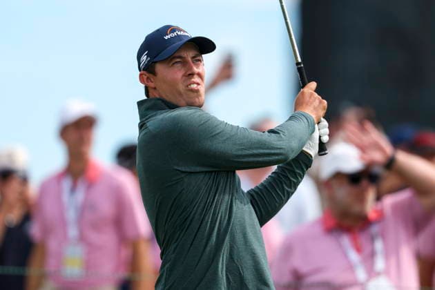 US Open Golf Championship - Round 2 Matt Fitzpatrick of England tees of during the second round of the 2026 US Open golf tournament at the Shinnecock Hills Golf Club in Southampton, New York, USA, 19 June 2026. SOUTHAMPTON NEW YORK UNITED STATES  Copyright: xSARAHxYENESELx