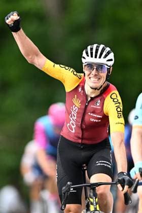 Spanish Alex Aranburu of Cofidis celebrates after winning stage 3 of the Baloise Belgium Tour cycling race, 173km from and to Durbuy, on Friday 19 June 2026. The Baloise Belgium Tour takes place from 17 to 21 June. JASPERxJACOBS  x178290779x