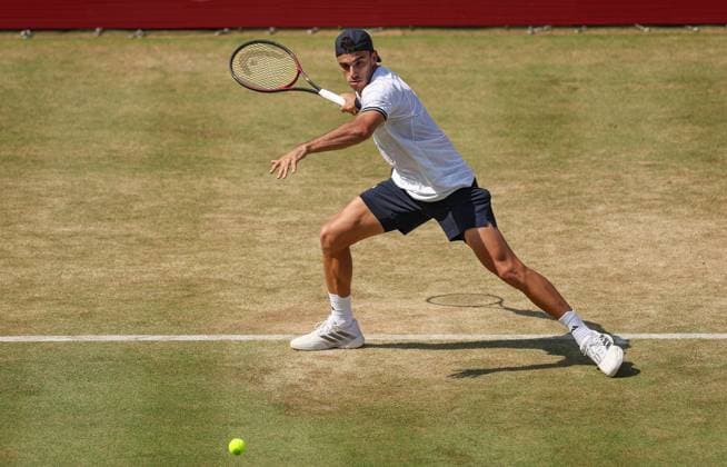 Francisco Cerundolo of Argentina in action HSBC Queen s Club Championships, Day Fourteen, Tennis, Queen s Club, West Kensington, London, UK - 19 Jun 2026London Queen s Club United Kingdom  Copyright: xEllaxLing Shutterstockx 16929306bq