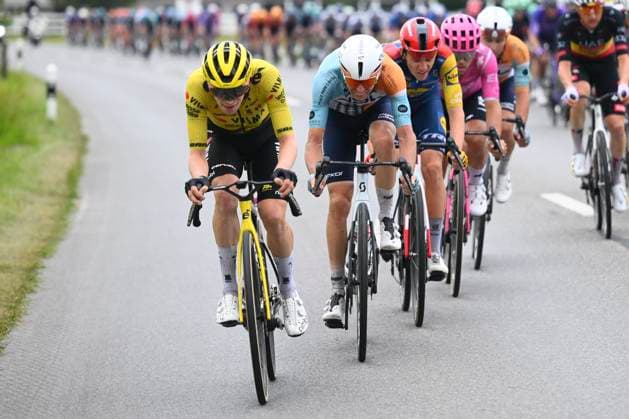 Tour de Suisse 2026 Stage 3 BAD RAGAZ, SWITZERLAND - JUNE 19 : rider of team Visma I Lease a Bike during stage 3 of the 89th edition of Tour de Suisse an UCI World Tour 2.UWT cycling road race stage for Men Elite of 157.9 km with start in Bad Ragaz and finish in Bad Ragaz on June 19, 2026 in Bad Ragaz, Switzerland, 19 06 2026 ( Motordriver Guy De Vuyst - Bad Ragaz Switzerland  Copyright: xVincentxKalutx