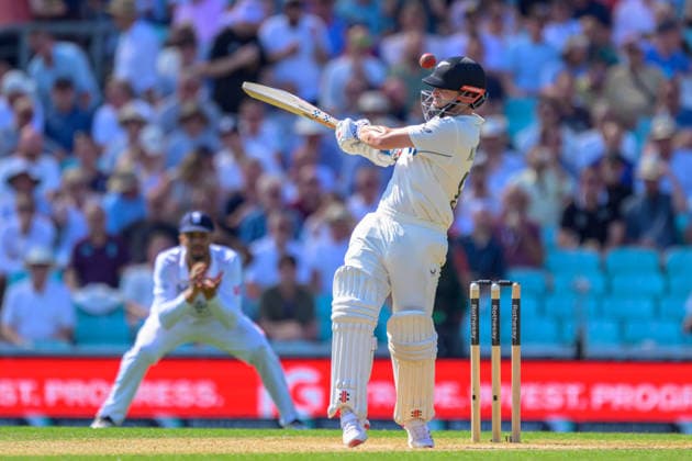 LONDON, ENGLAND JUNE 19 - Henry Nicholls of New Zealand during Day Three of the 2nd Rothesay Test Match game between England and New Zealand at Kia Oval on June 19, 2026 in London , England . (Photo by Keeran Marquis Sports Press Photo)  Copyright: xKeeranxMarquis SPPx Sportspressphoto_SPR170880